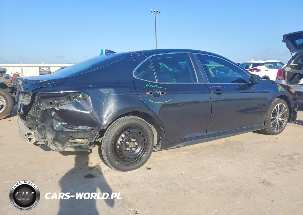 2020 Toyota Camry Se VIN:4T1G11AK1LU907950 - 3