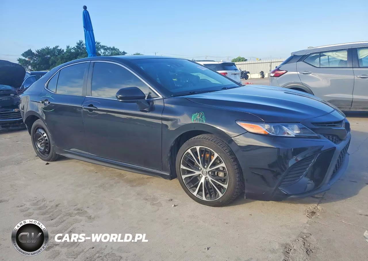 2020 Toyota Camry Se VIN:4T1G11AK1LU907950 - 4