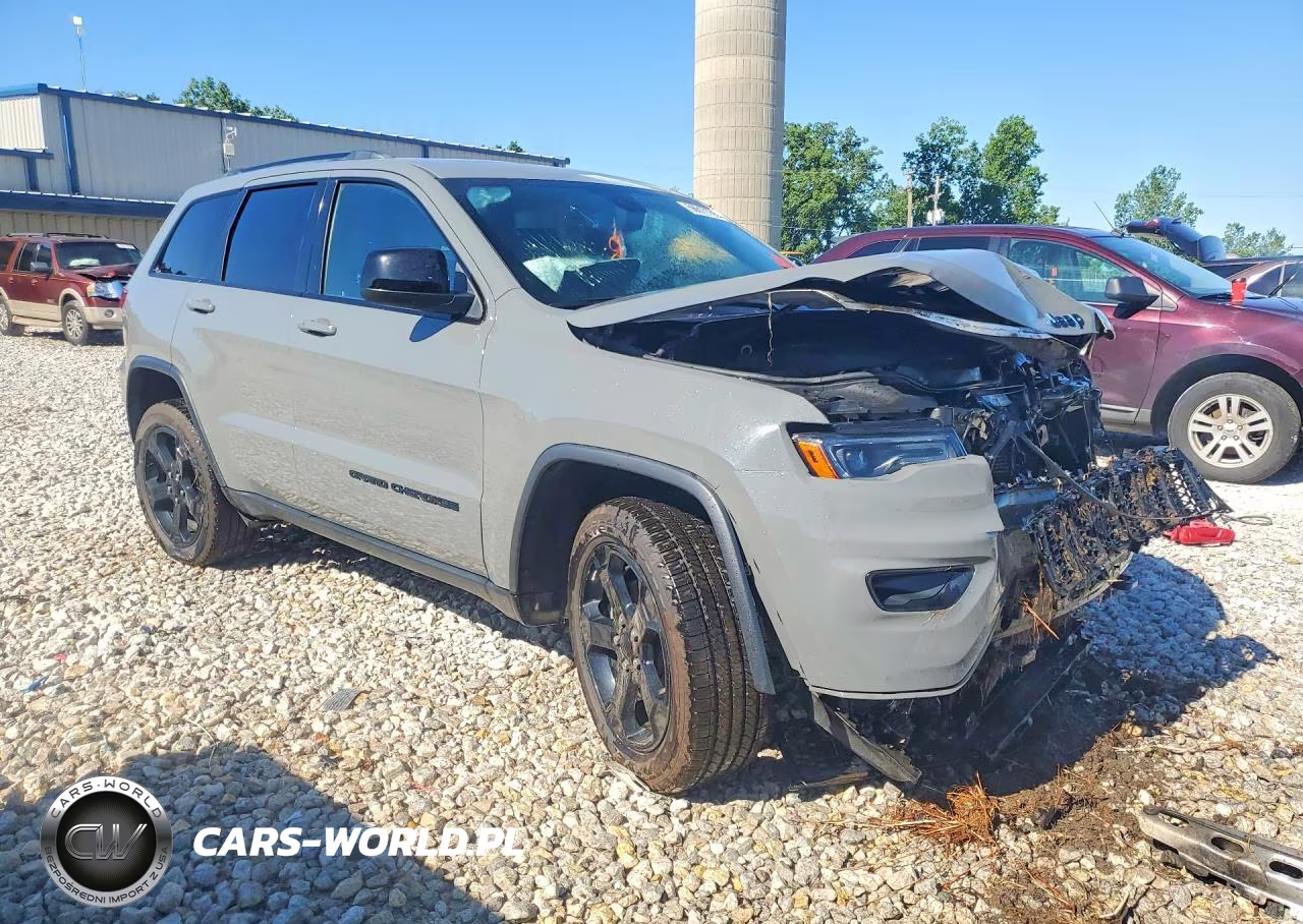 2020 Jeep Grand Cherokee Laredo VIN:1C4RJFAG7LC284300 - 4