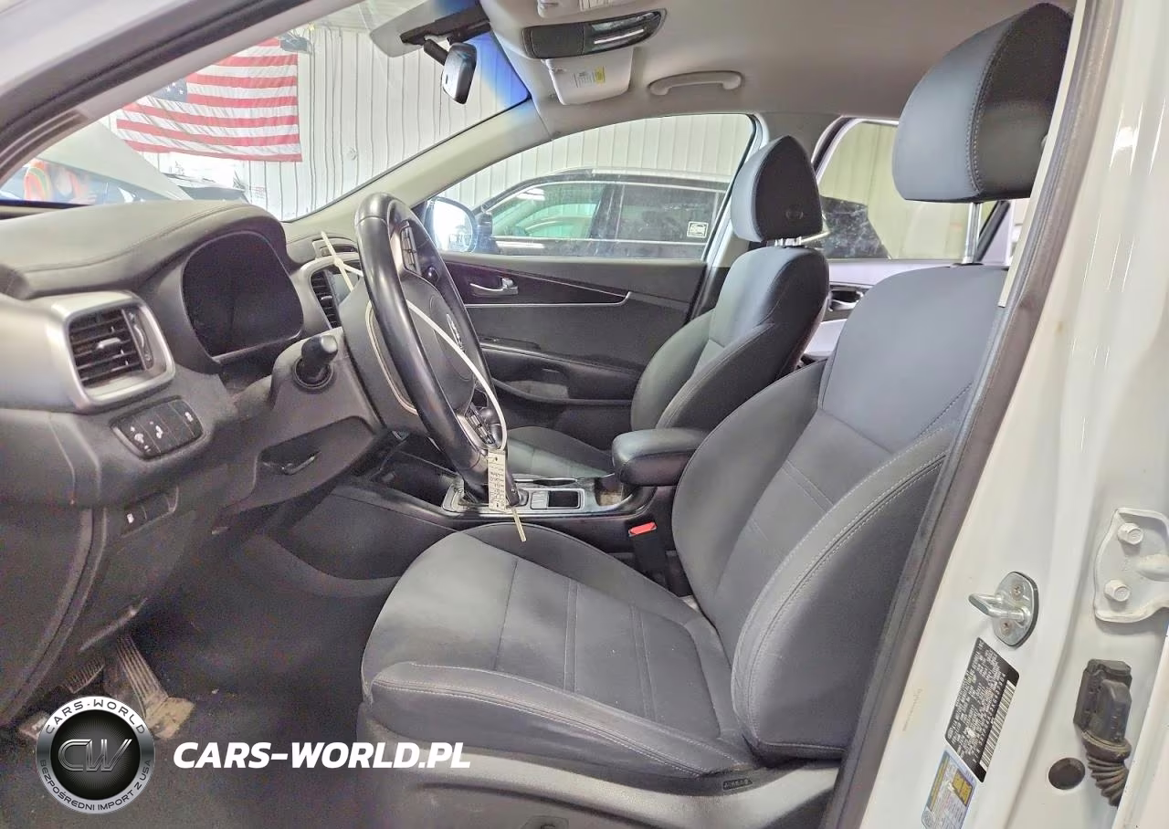 2019 Kia Sorento Lx VIN:5XYPG4A33KG437904 - 7