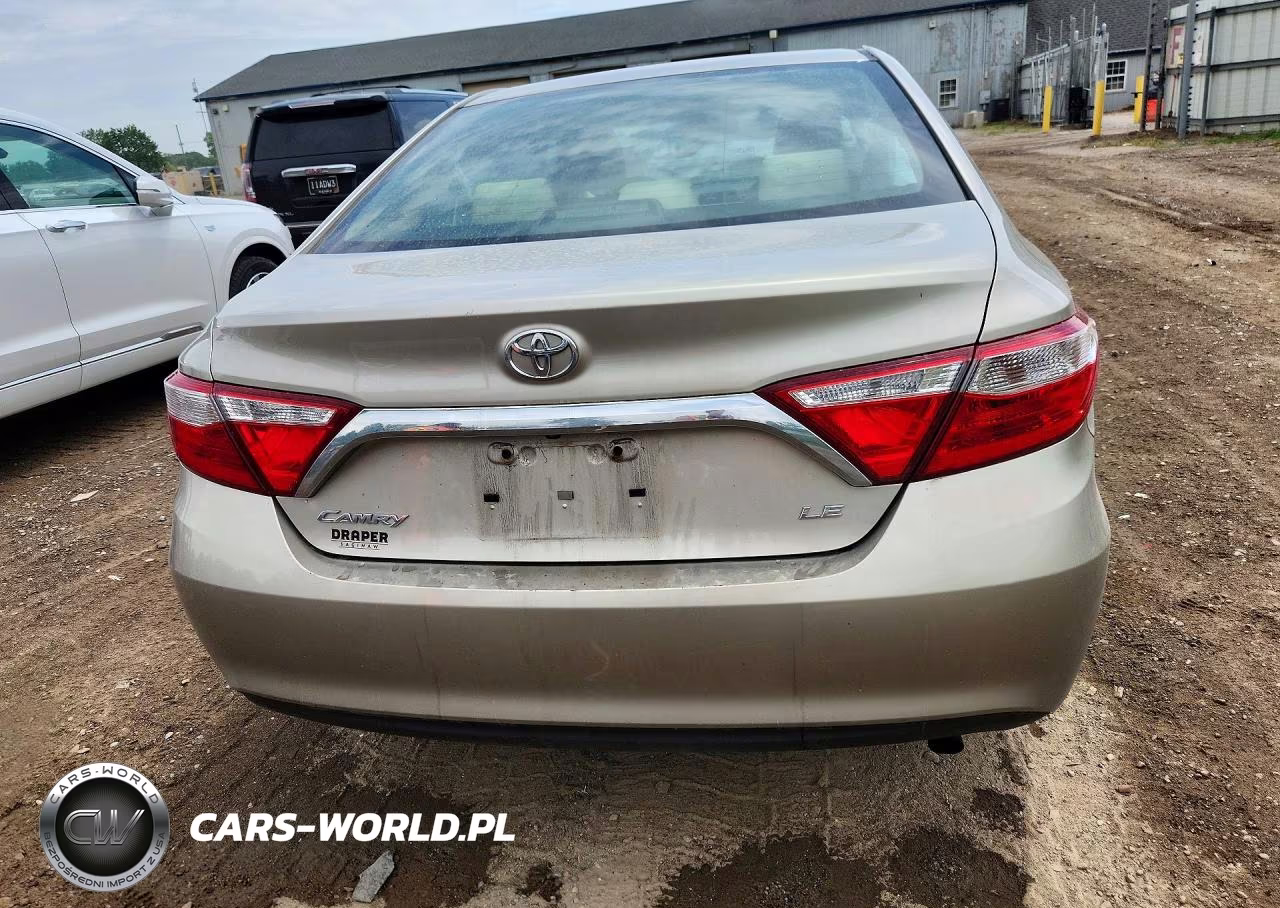 2017 Toyota Camry Le VIN:4T1BF1FK3HU649541 - 6