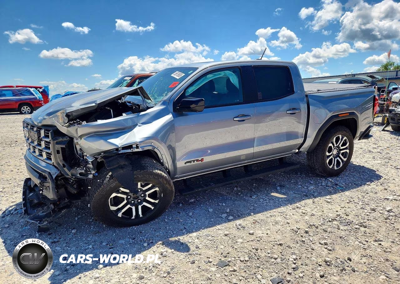 2024 GMC Canyon At4