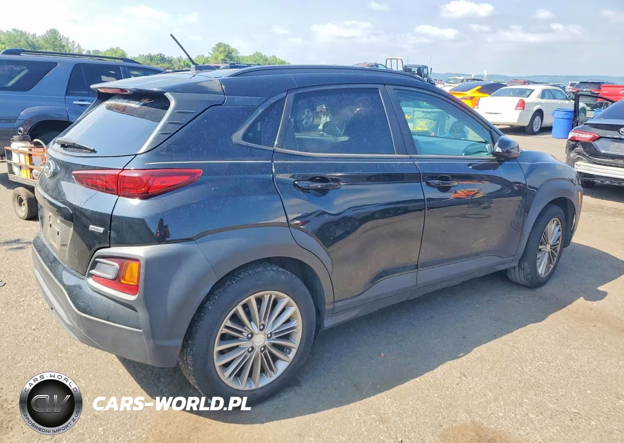 2018 Hyundai Kona Sel VIN:KM8K2CAA3JU131697 - 3
