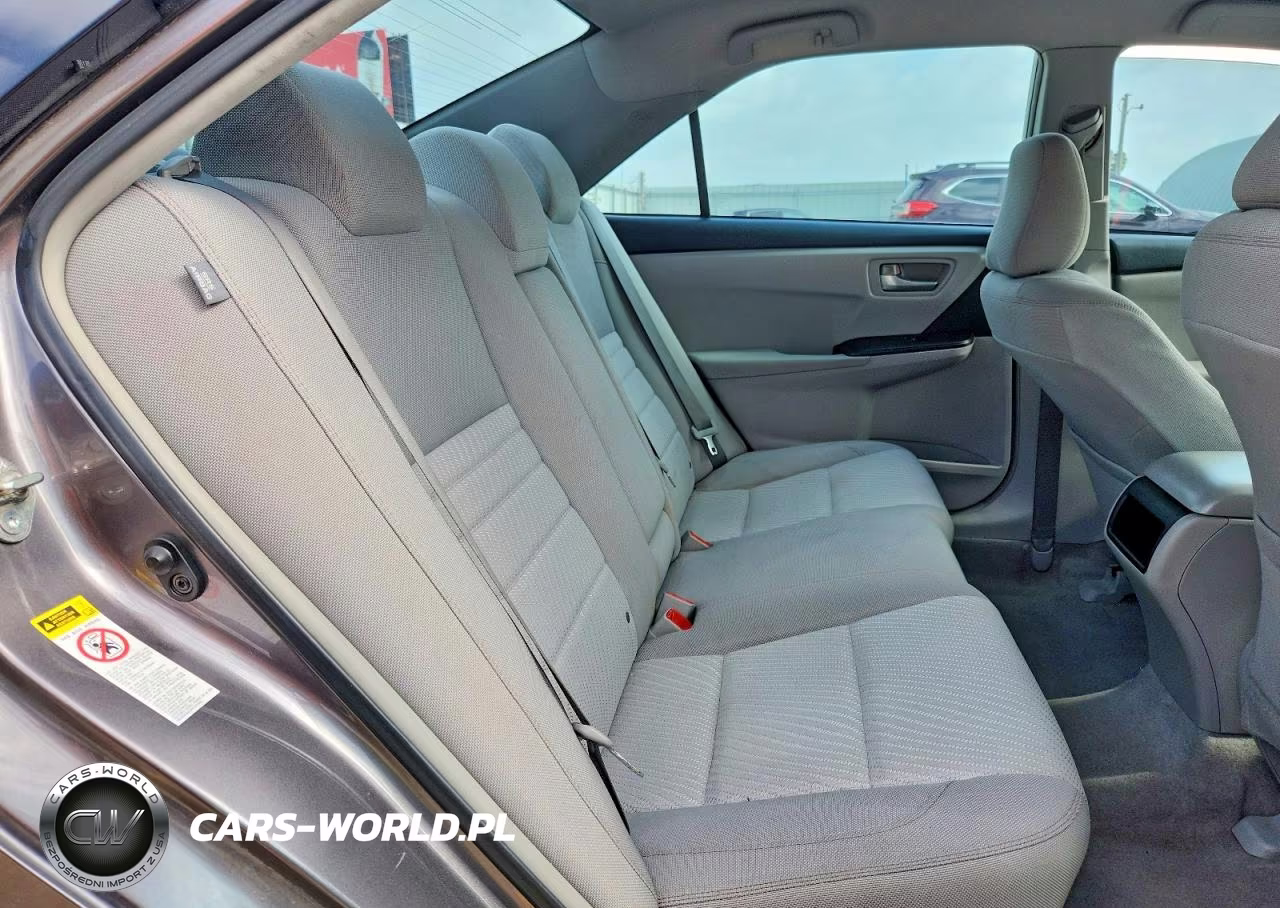 2015 Toyota Camry Le VIN:4T4BF1FKXFR466821 - 10
