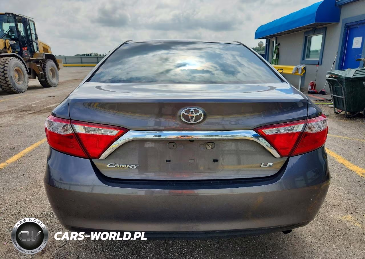 2015 Toyota Camry Le VIN:4T4BF1FKXFR466821 - 6