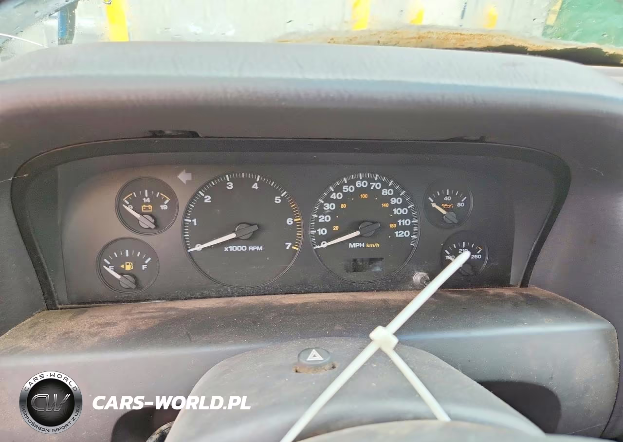 1999 Jeep Grand Cherokee Laredo VIN:1J4GW58S2XC538718 - 9