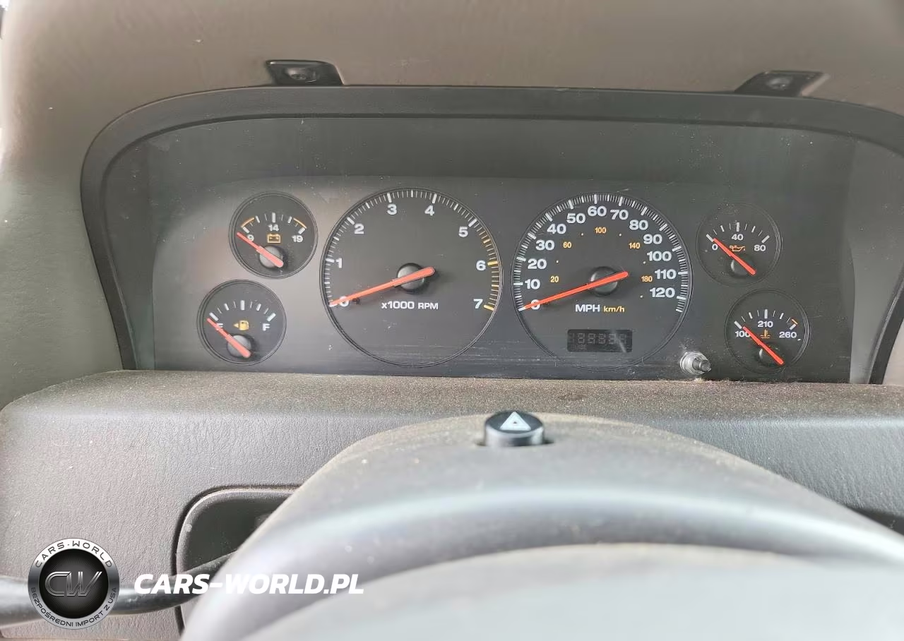 2001 Jeep Grand Cherokee Laredo VIN:1J4GW48S21C680617 - 9