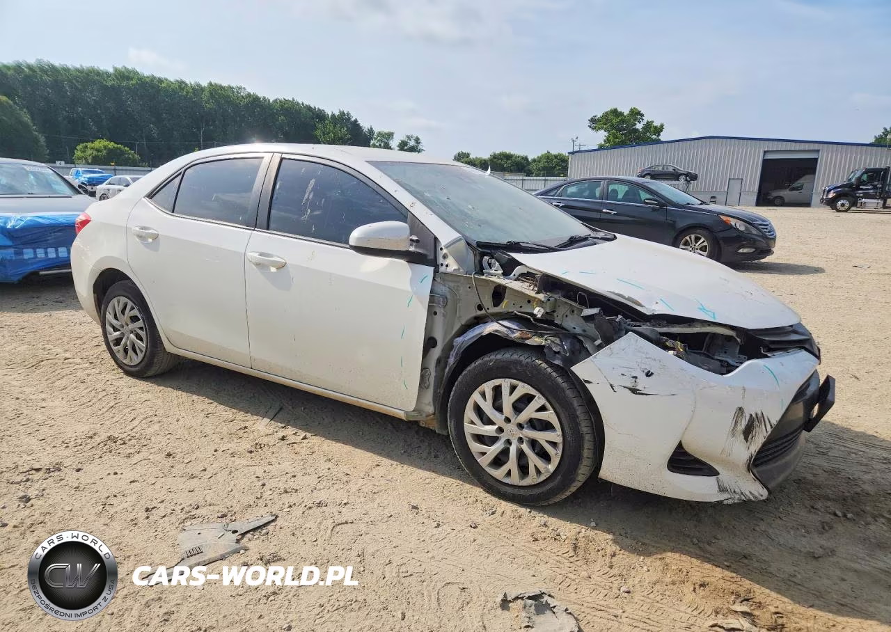 2019 Toyota Corolla Le VIN:5YFBURHE6KP868501 - 4