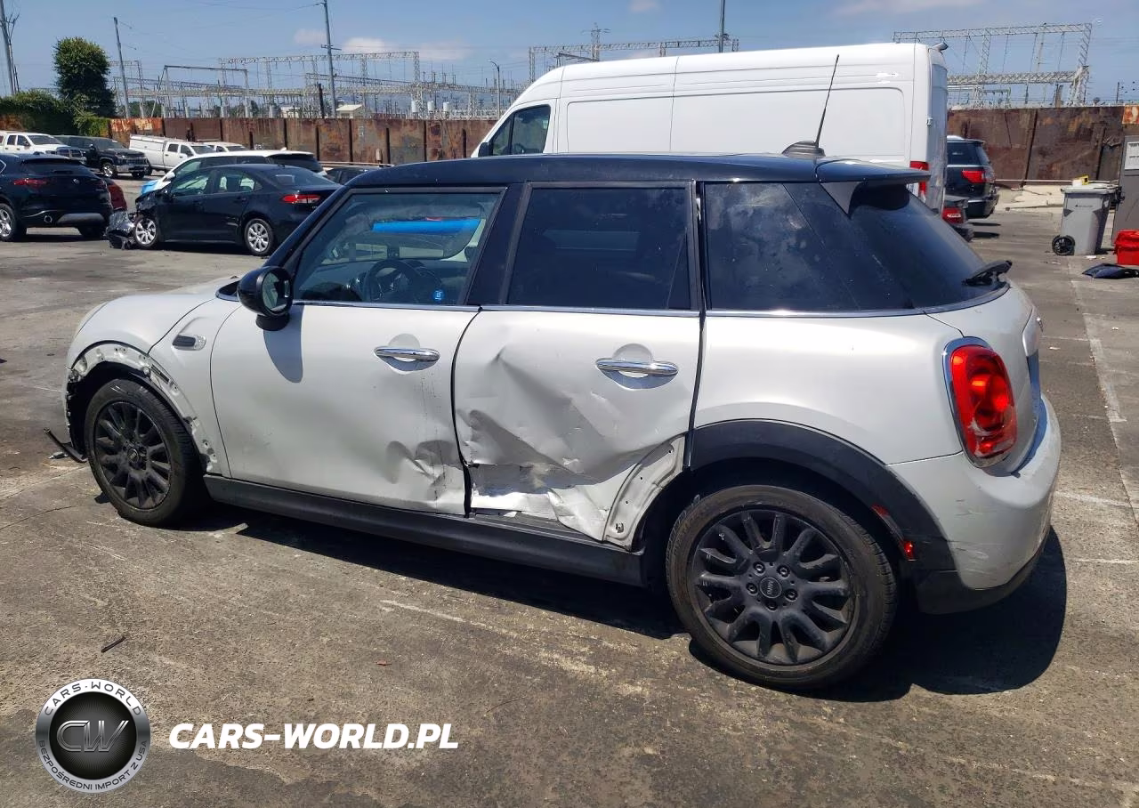 2015 Mini Cooper VIN:WMWXS5C50FT828499 - 2