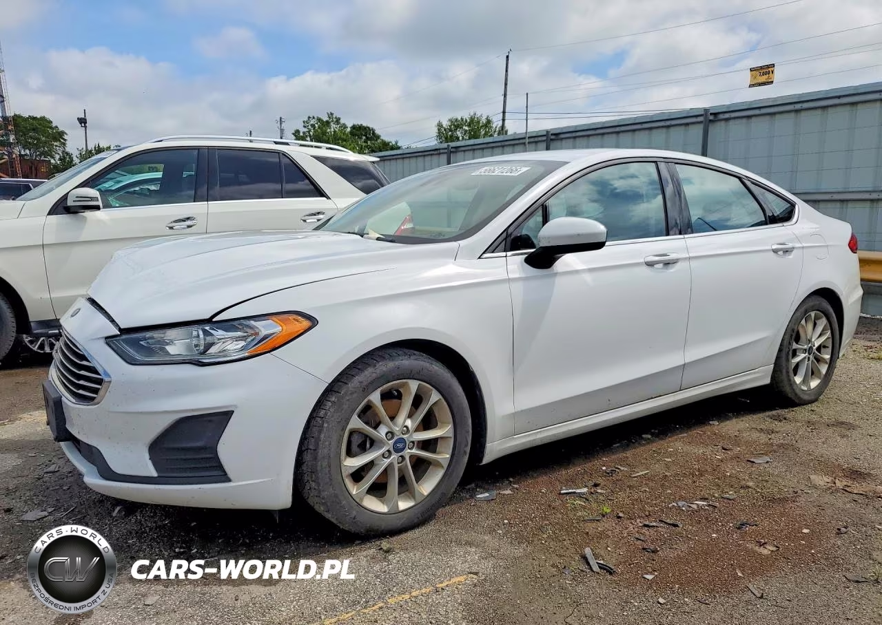 2019 Ford Fusion Se – zdjęcie 1 z 12