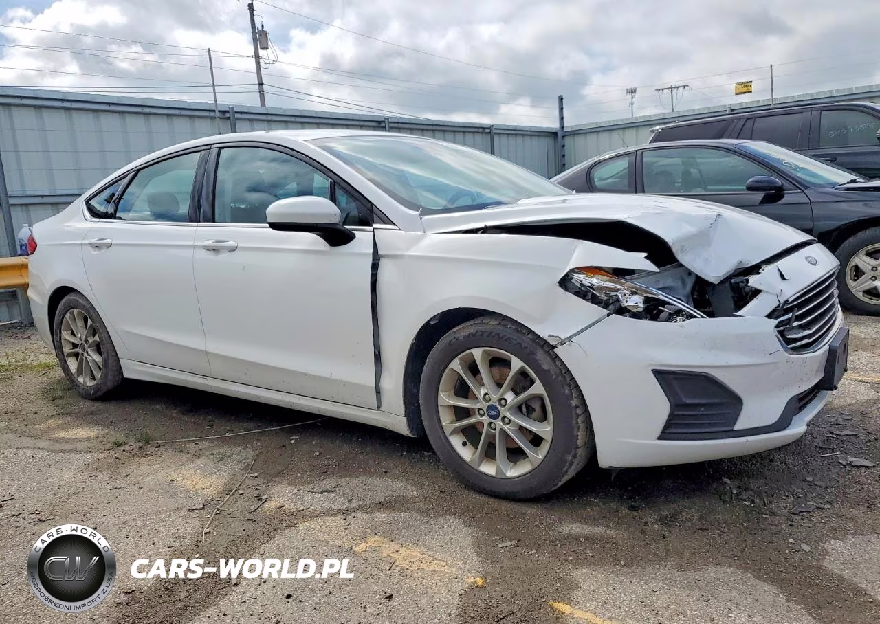 2019 Ford Fusion Se VIN:3FA6P0HD2KR131873 - 4