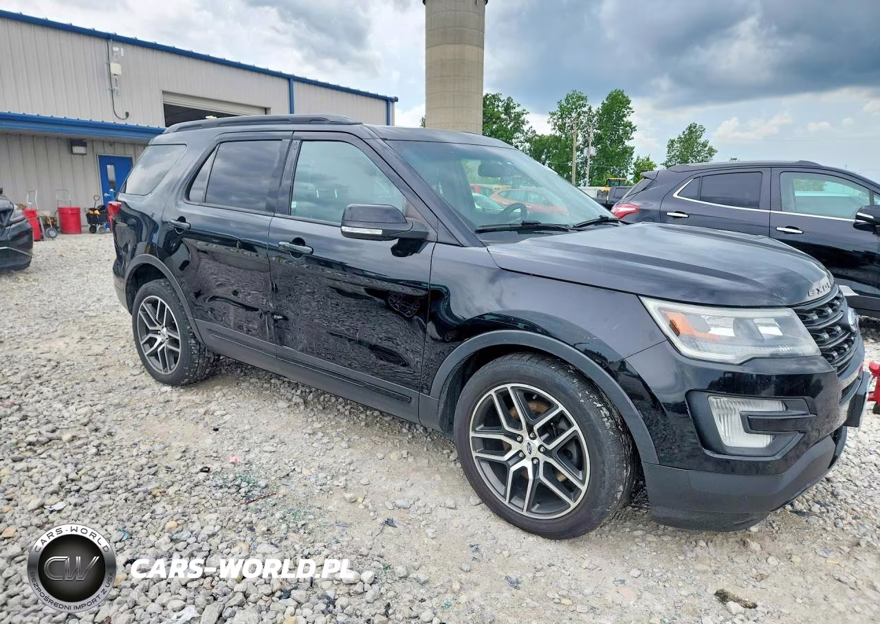 2016 Ford Explorer Sport VIN:1FM5K8GT3GGA94211 - 4