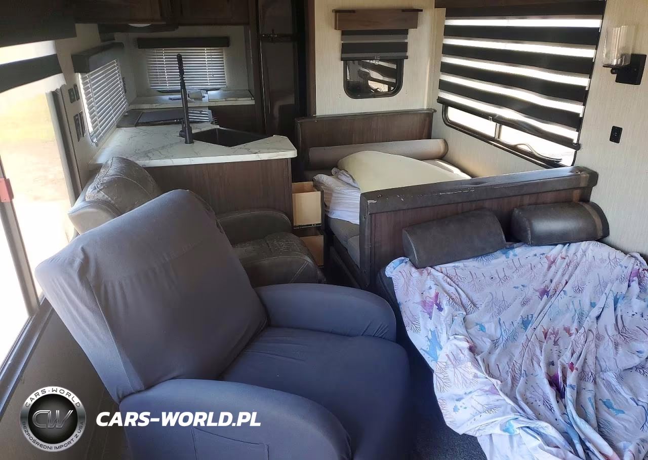 2021 Forest River Cherokee Camper VIN:4X4TCKC24MX145742 - 6