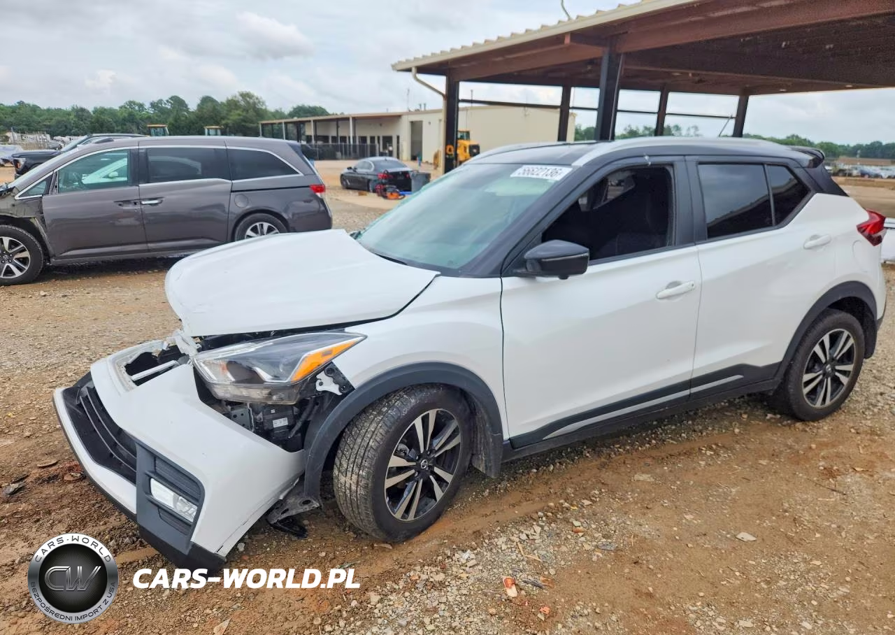 2019 Nissan Kicks Sr
