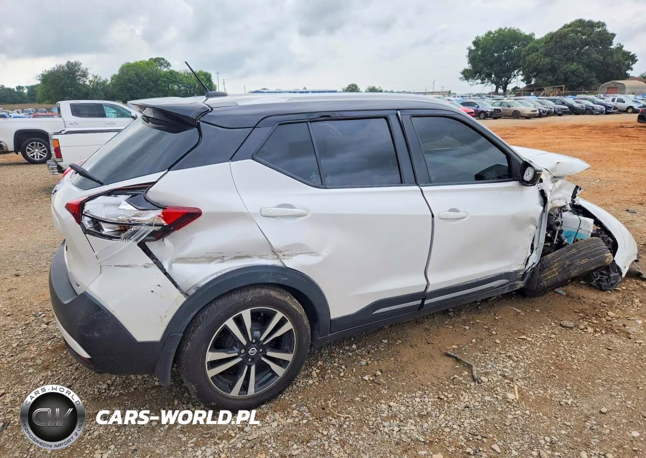 2019 Nissan Kicks Sr VIN:3N1CP5CU9KL509520 - 3