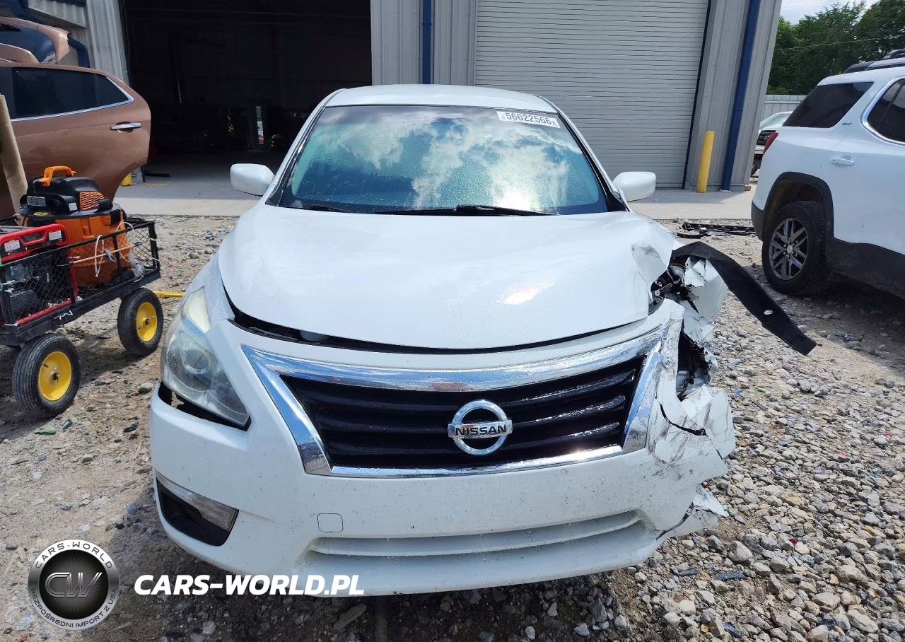 2015 Nissan Altima 2.5 S VIN:1N4AL3AP7FN911744 - 5