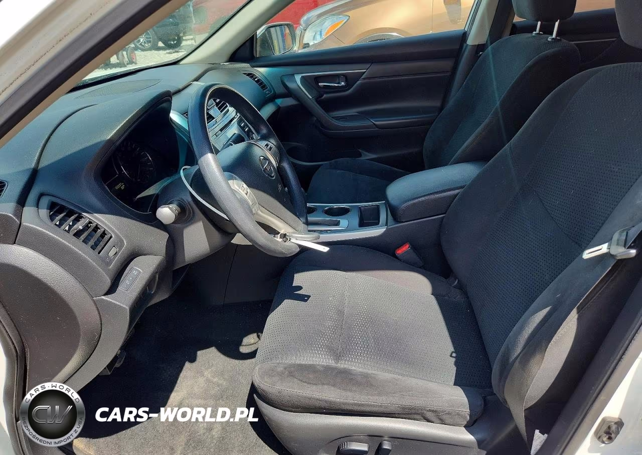 2015 Nissan Altima 2.5 S VIN:1N4AL3AP7FN911744 - 7
