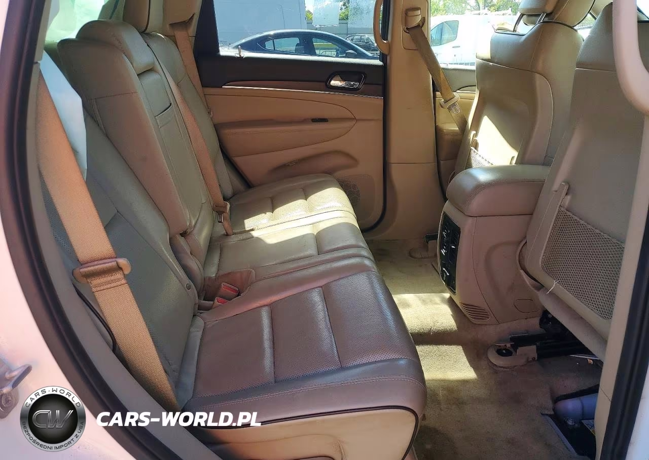 2019 Jeep Grand Cherokee Overland VIN:1C4RJFCG5KC594800 - 11