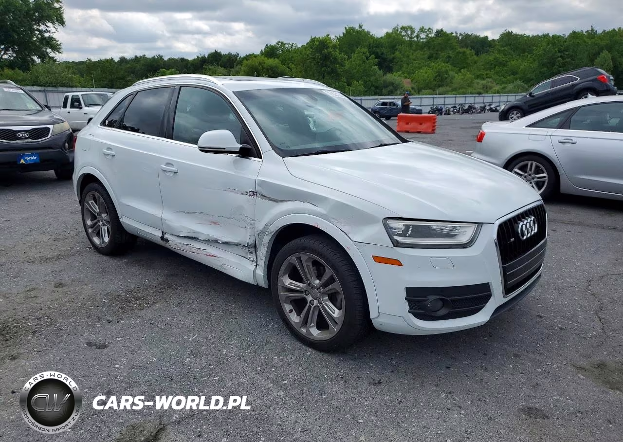 2015 Audi Q3 Premium Plus VIN:WA1EFCFS1FR004815 - 4
