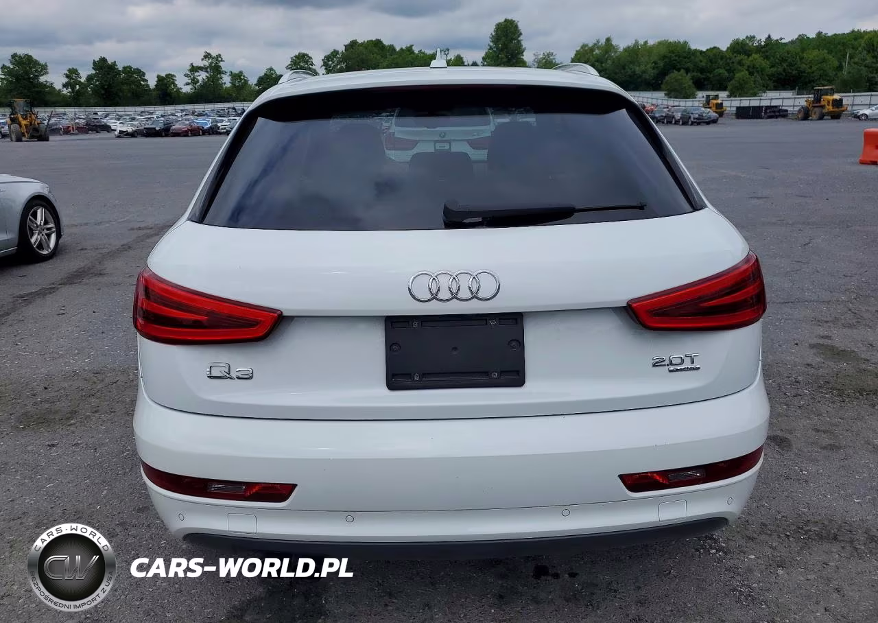2015 Audi Q3 Premium Plus VIN:WA1EFCFS1FR004815 - 6