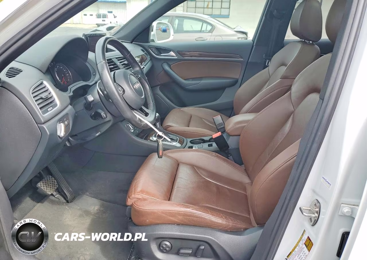 2015 Audi Q3 Premium Plus VIN:WA1EFCFS1FR004815 - 7