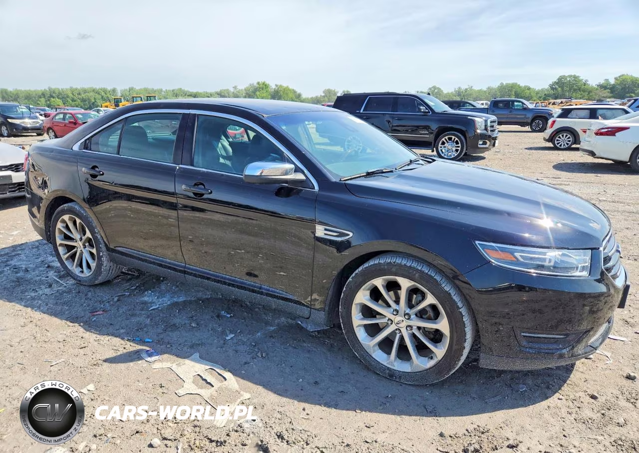 2018 Ford Taurus VIN:1FAHP2F80JG124985 - 4