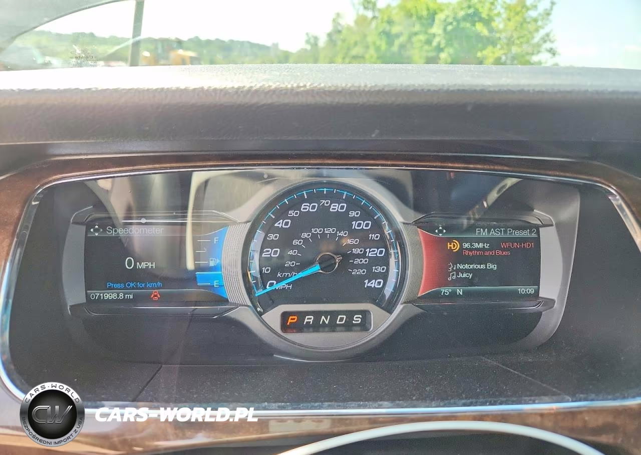 2018 Ford Taurus VIN:1FAHP2F80JG124985 - 9