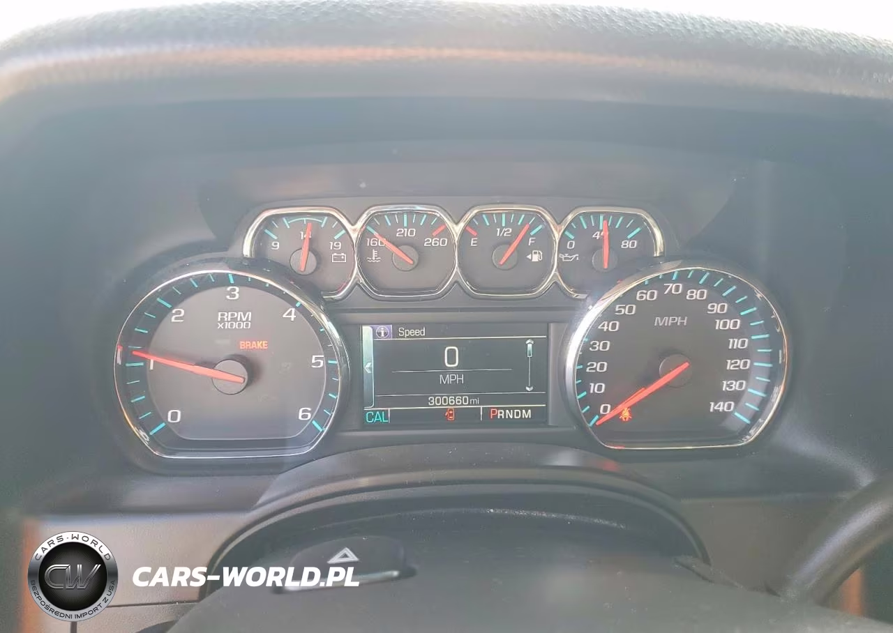 2015 Chevrolet Tahoe K1500 Lt VIN:1GNSKBKC8FR549690 - 9
