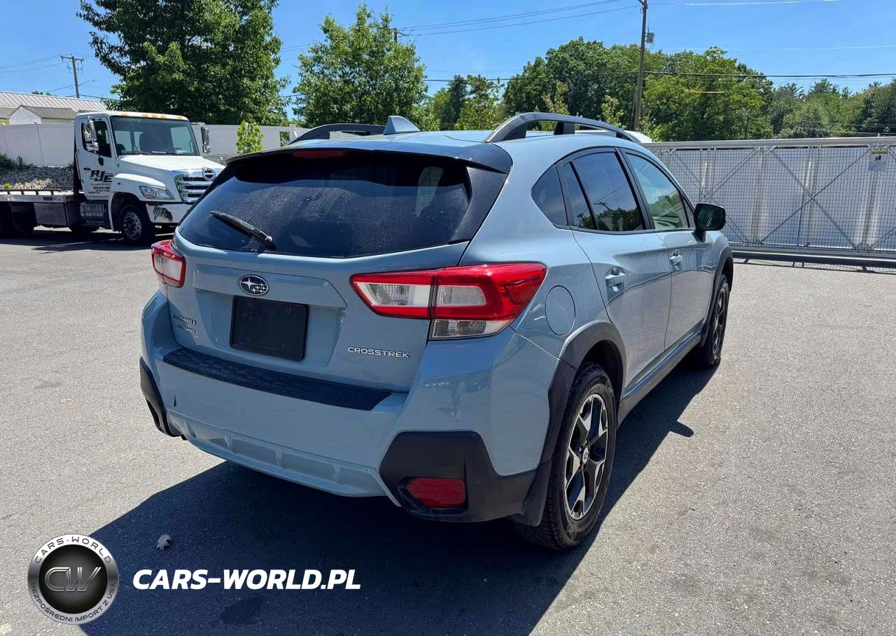 2018 Subaru Crosstrek Premium VIN:JF2GTABC6J9260212 - 3