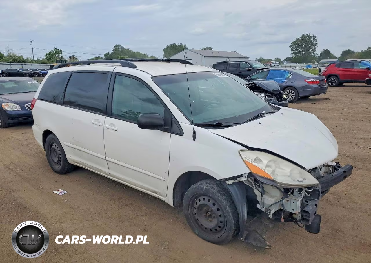 2010 Toyota Sienna Le 8-Passenger VIN:5TDKK4CC0AS291615 - 4