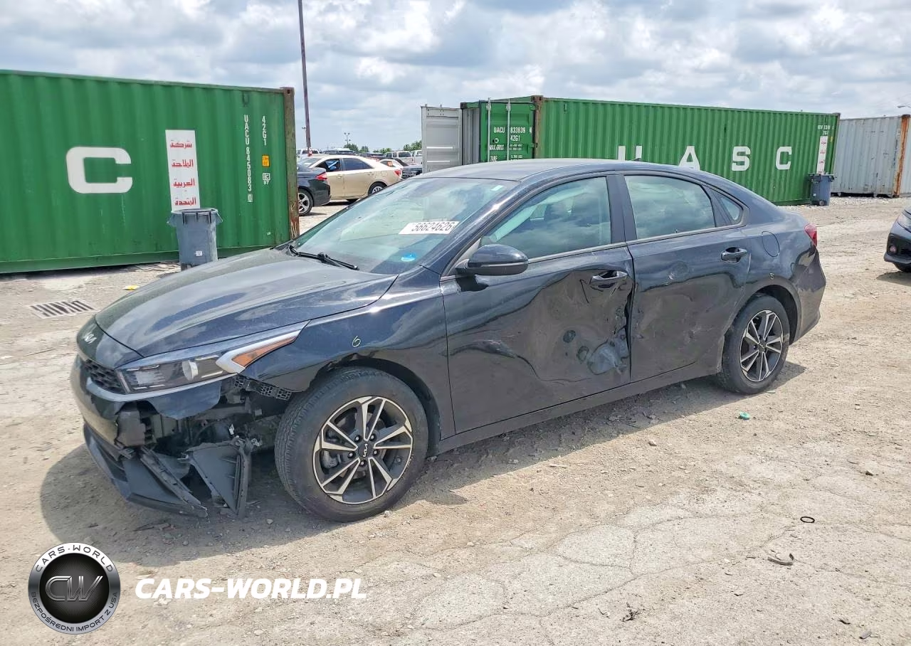 2024 Kia Forte Lxs – zdjęcie 1 z 12