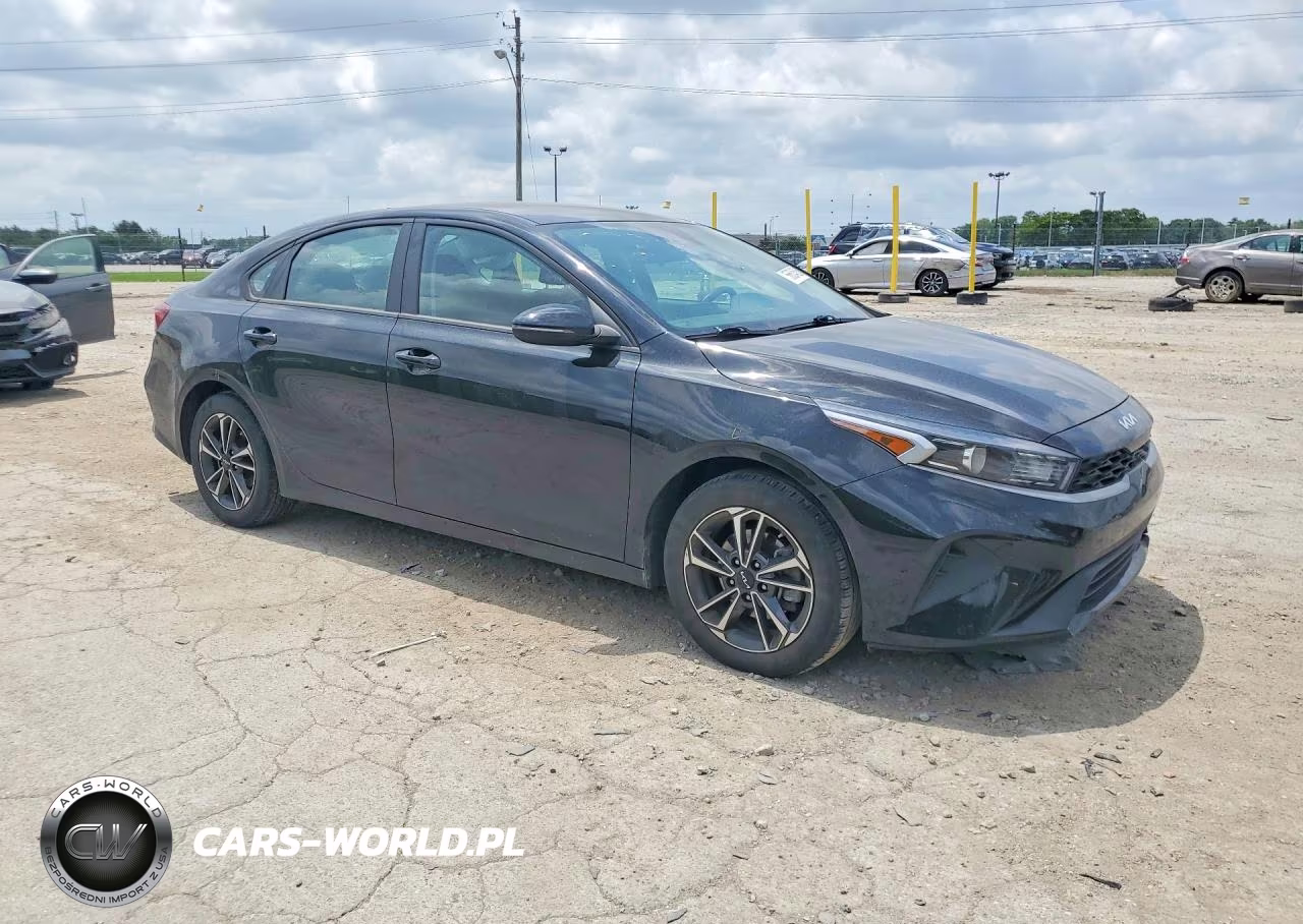 2024 Kia Forte Lxs VIN:3KPF24AD6RE698583 - 4