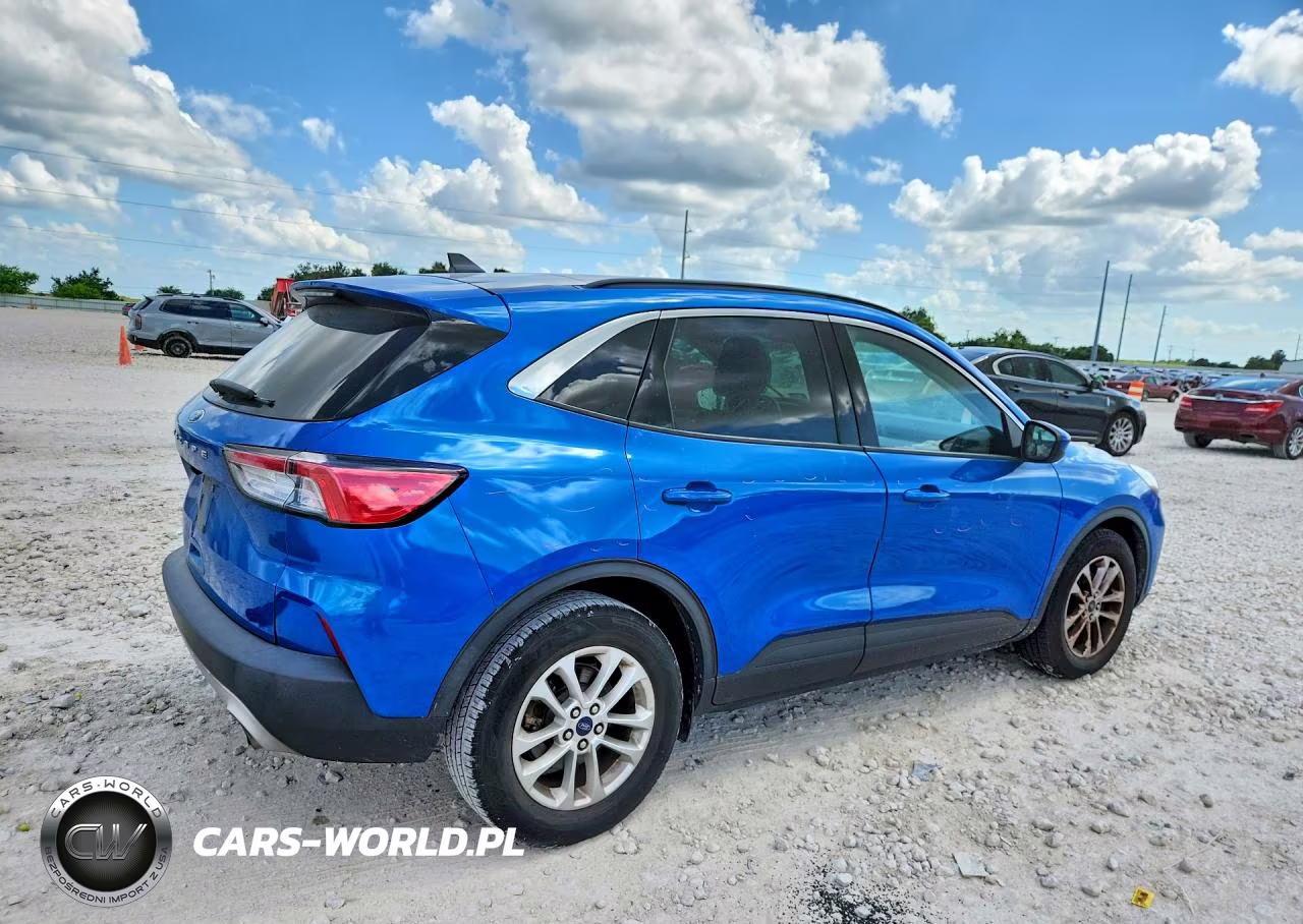 2021 Ford Escape Se VIN:1FMCU0G61MUA46393 - 3