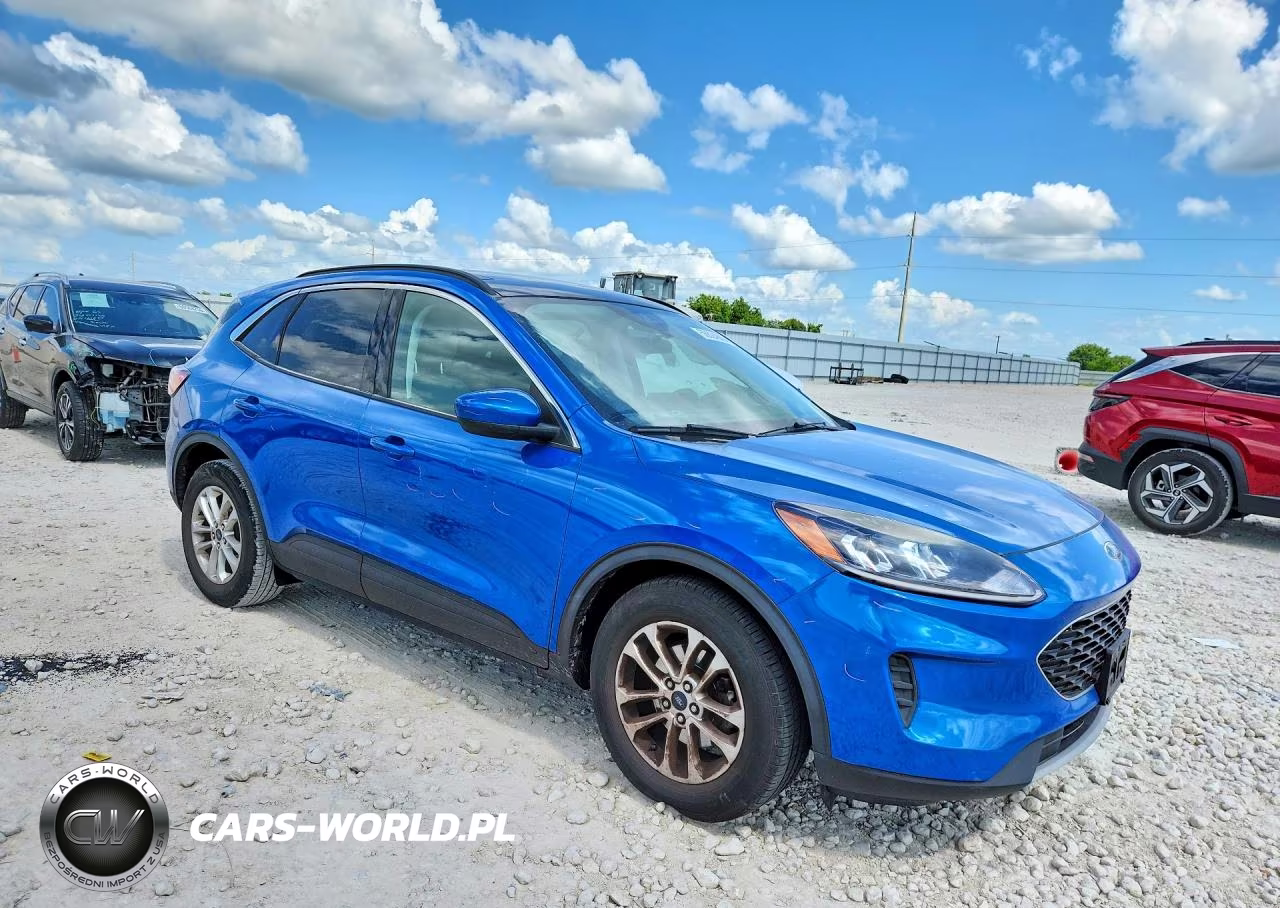 2021 Ford Escape Se VIN:1FMCU0G61MUA46393 - 4