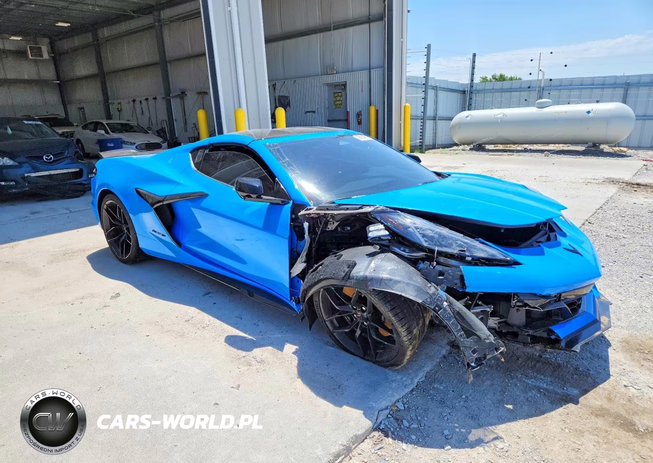 2025 Chevrolet Corvette Z06 3Lz VIN:1G1YF2D31S5605127 - 4