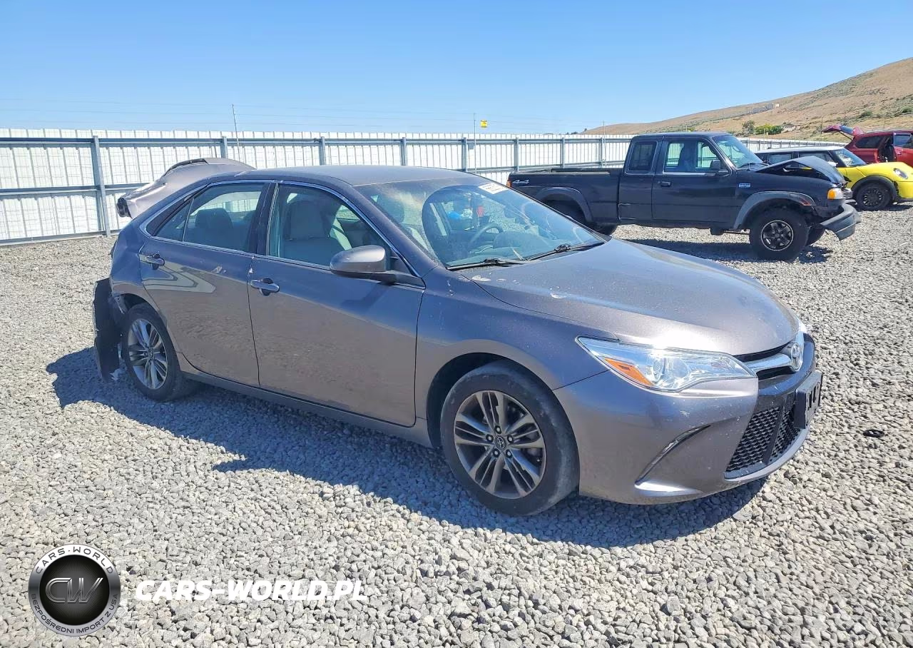2016 Toyota Camry Se VIN:4T1BF1FK6GU601756 - 4