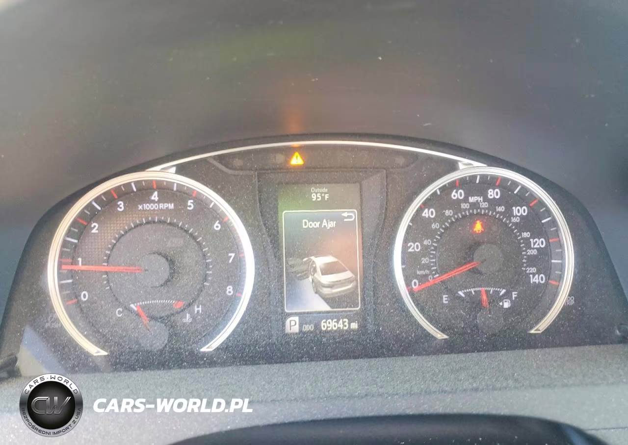 2016 Toyota Camry Se VIN:4T1BF1FK6GU601756 - 9