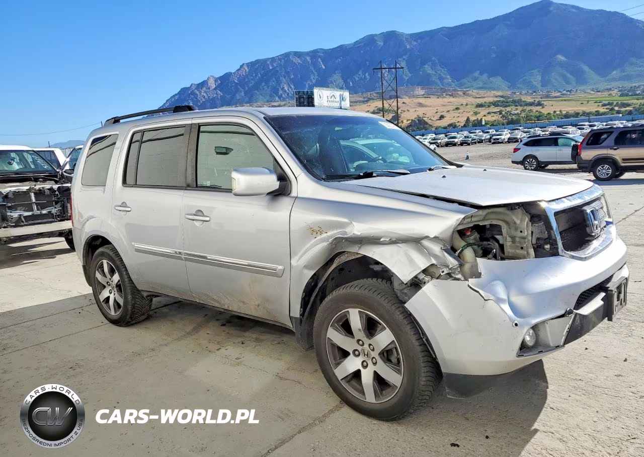 2012 Honda Pilot Touring VIN:5FNYF3H99CB037544 - 4
