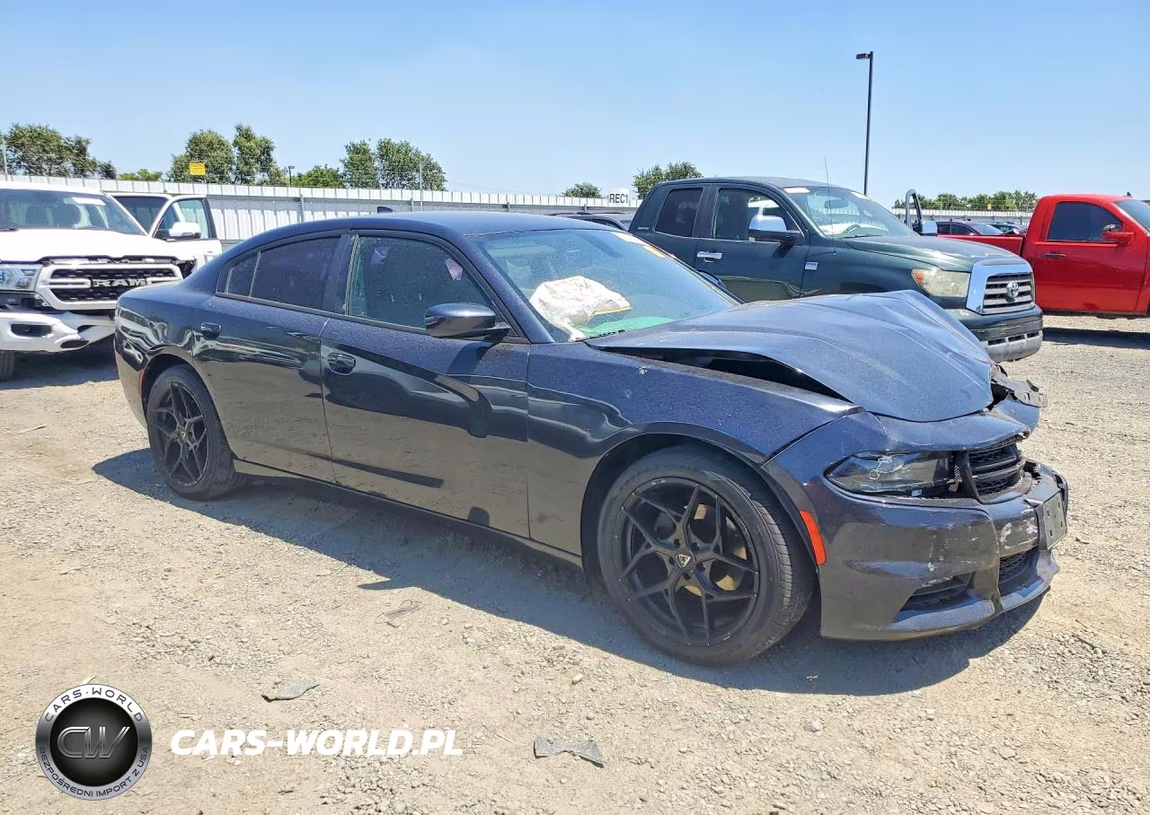 2016 Dodge Charger Sxt VIN:2C3CDXHG4GH332805 - 4