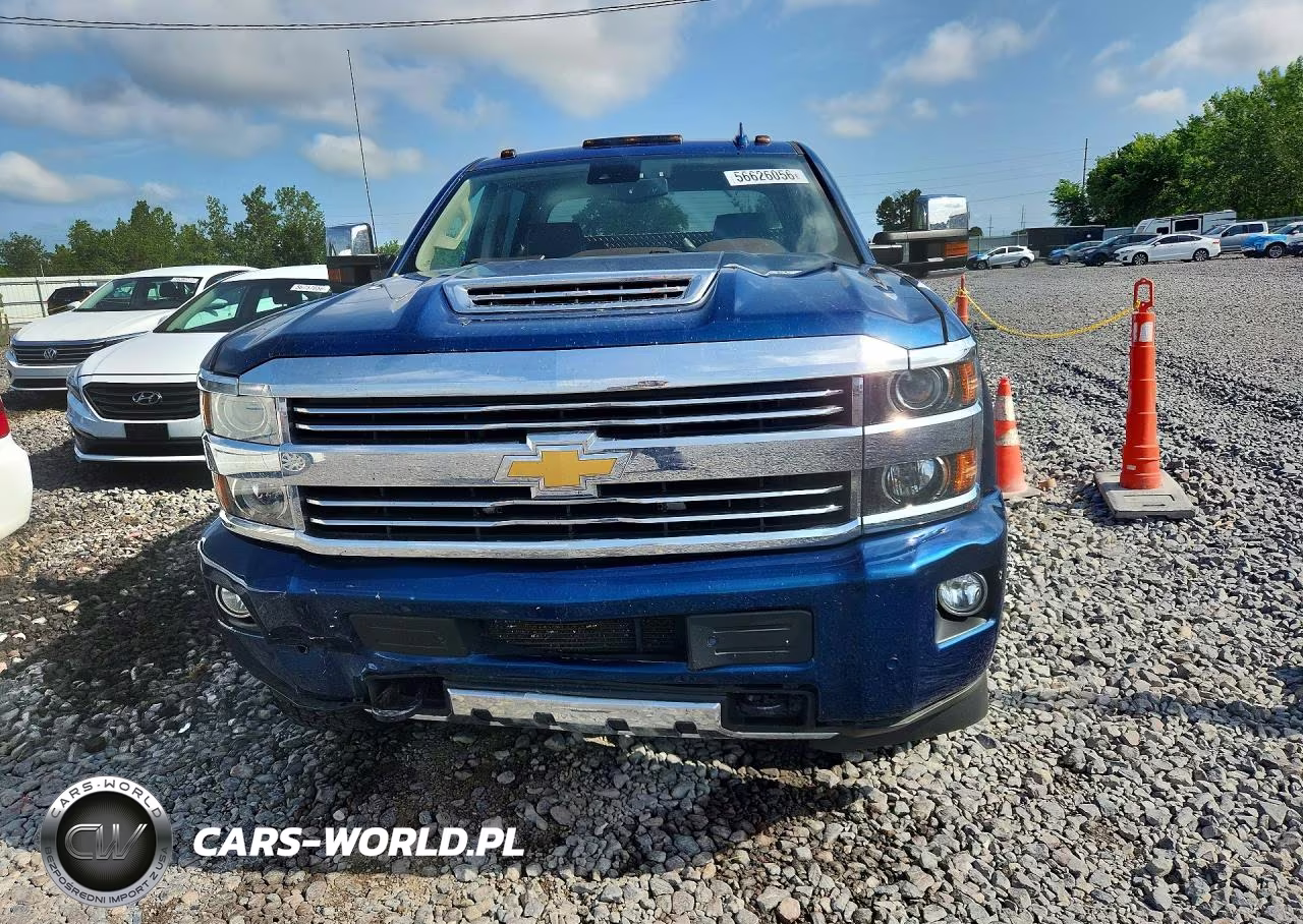 2015 Chevrolet Silverado K2500 High Country VIN:1GC1KXE85FF578493 - 5