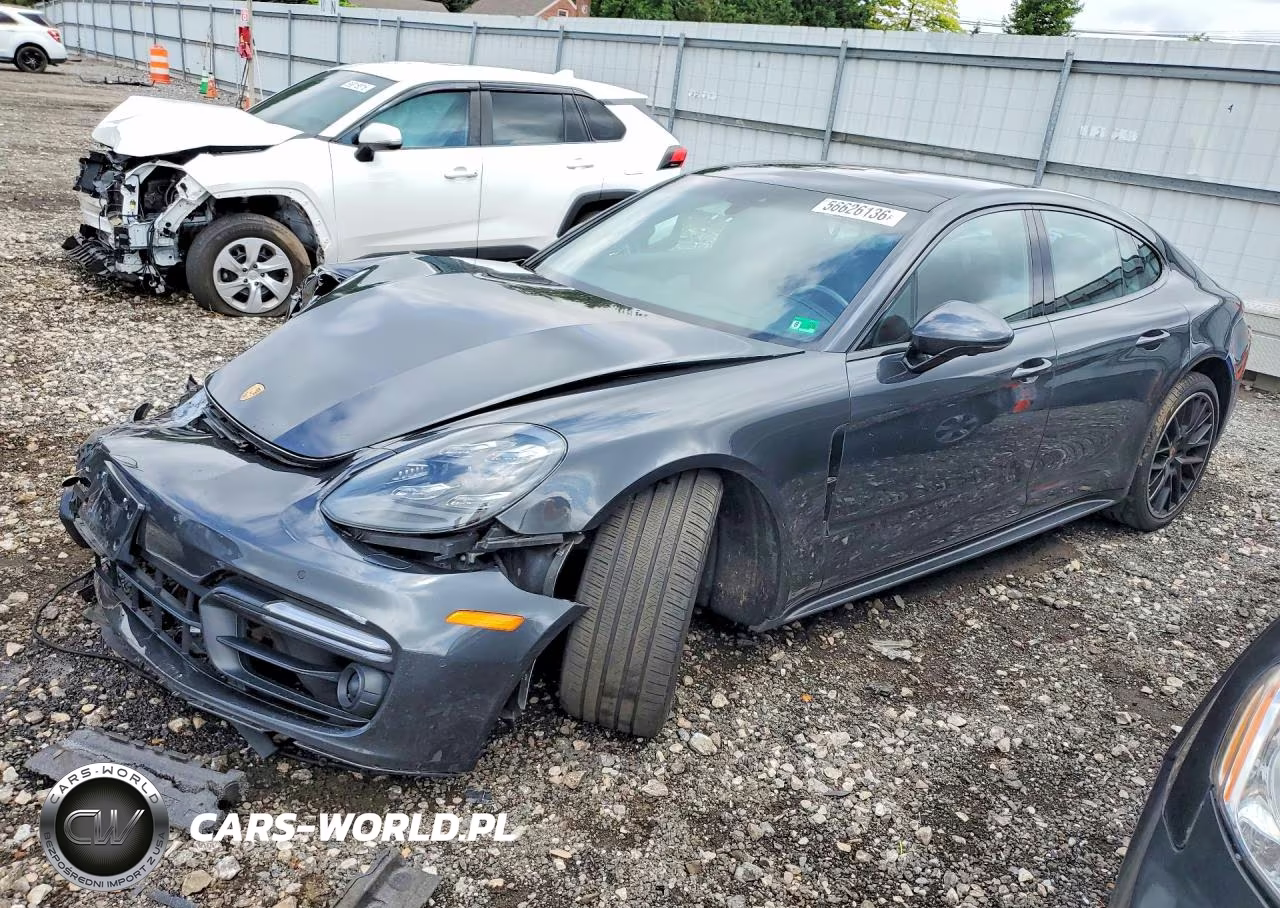 2020 Porsche Panamera Gts