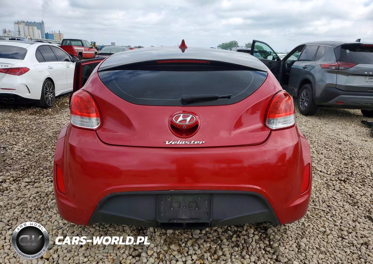 2017 Hyundai Veloster Base VIN:KMHTC6ADXHU306843 - 6