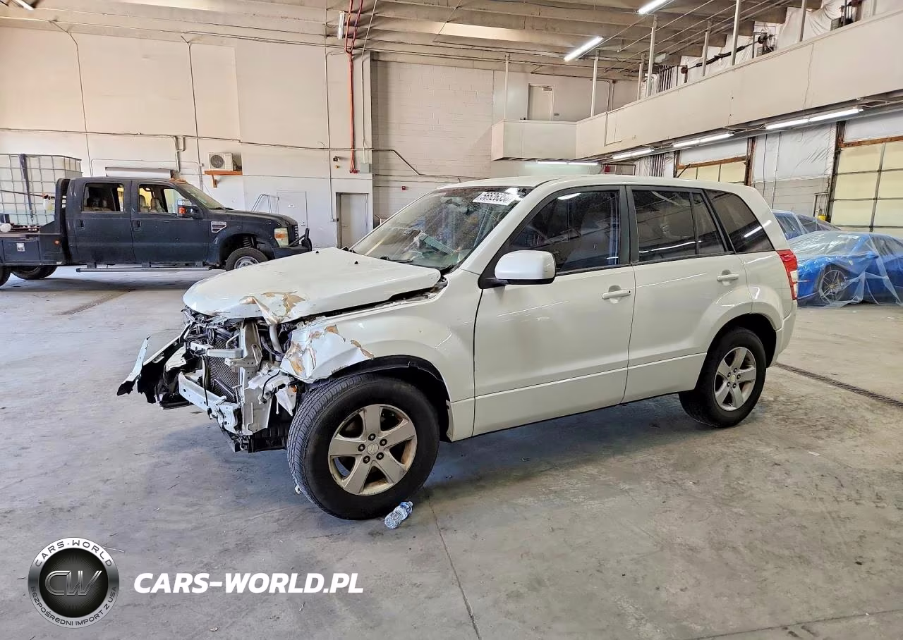 2012 Suzuki Grand Vitara Premium – zdjęcie 1 z 13