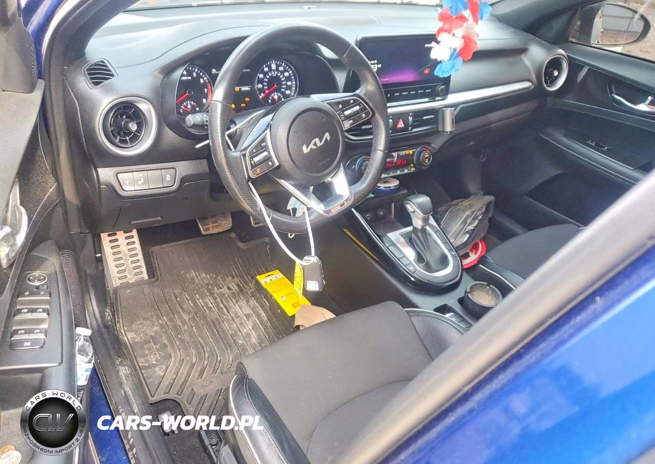 2024 Kia Forte Gt Line VIN:3KPF54AD6RE811407 - 8