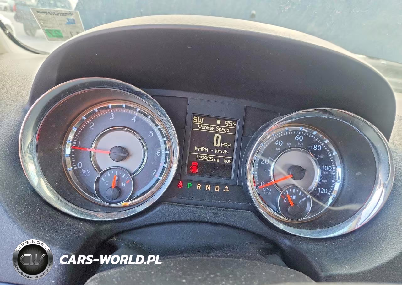 2014 Chrysler Town & Country Touring VIN:2C4RC1BG8ER124545 - 9
