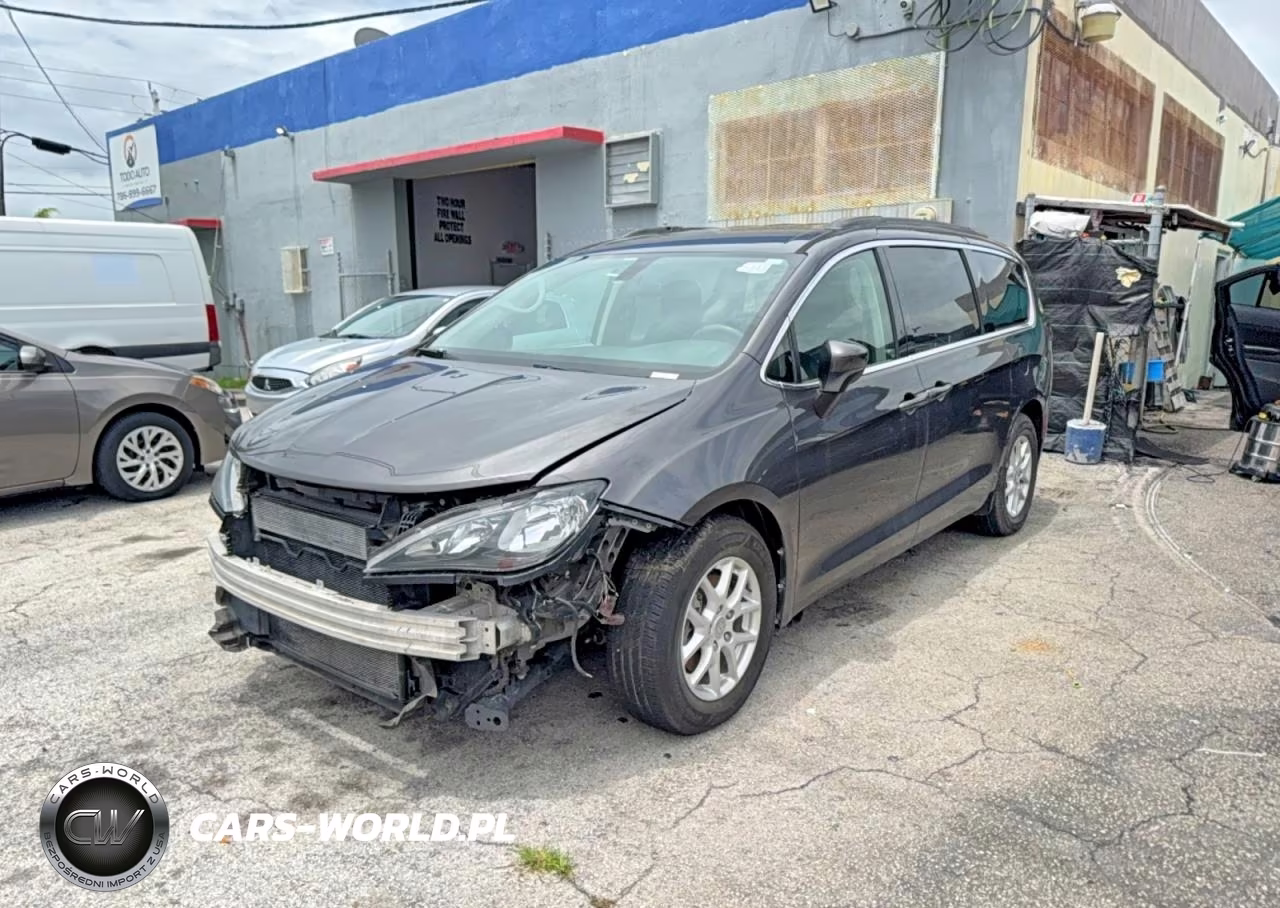 CHRYSLER PACIFICA L VIN:2C4RC1CG9JR288914 - 2