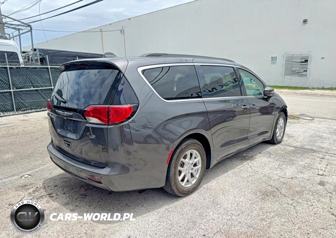 CHRYSLER PACIFICA L VIN:2C4RC1CG9JR288914 - 4