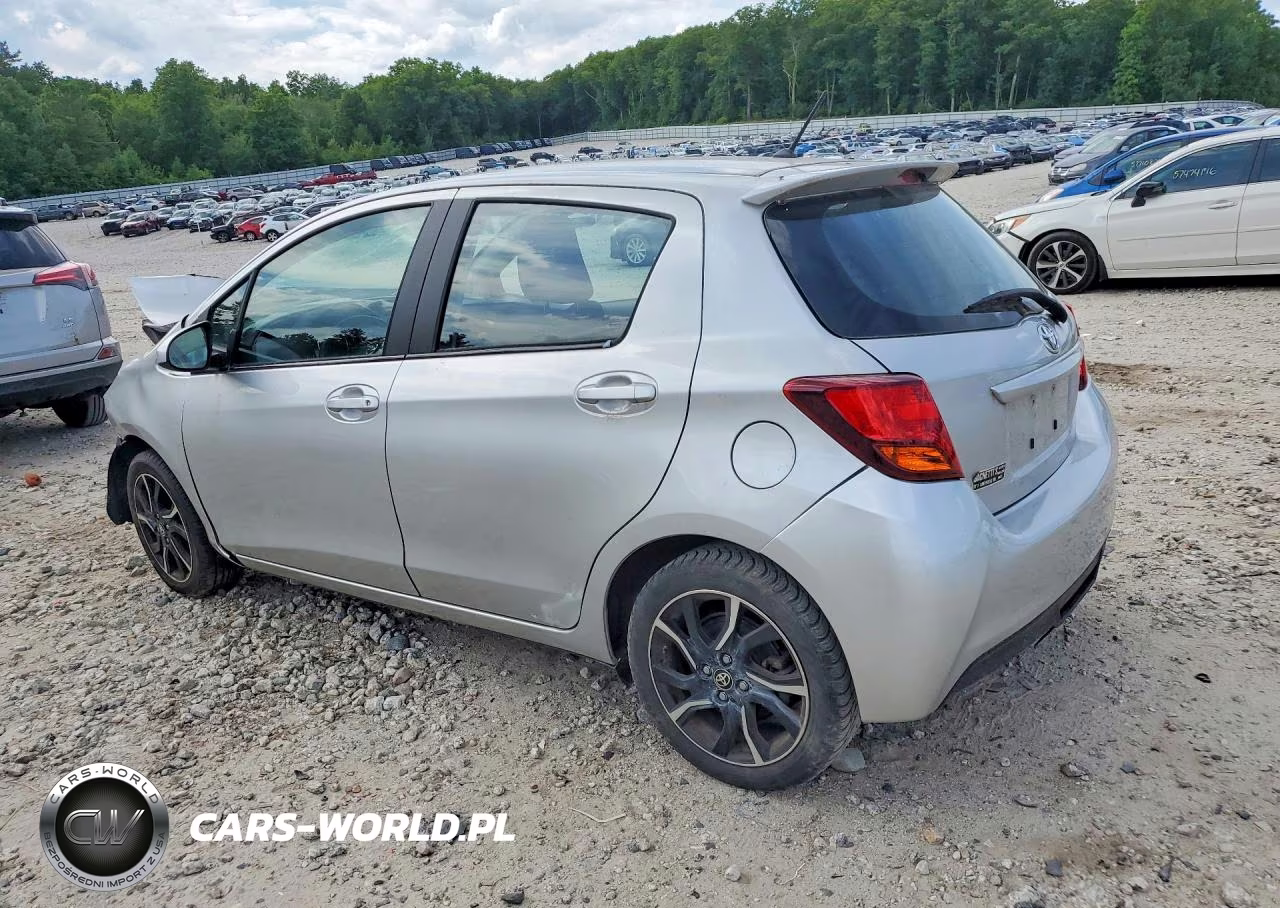 2015 Toyota Yaris 5-Door Se VIN:VNKKTUD30FA038916 - 2