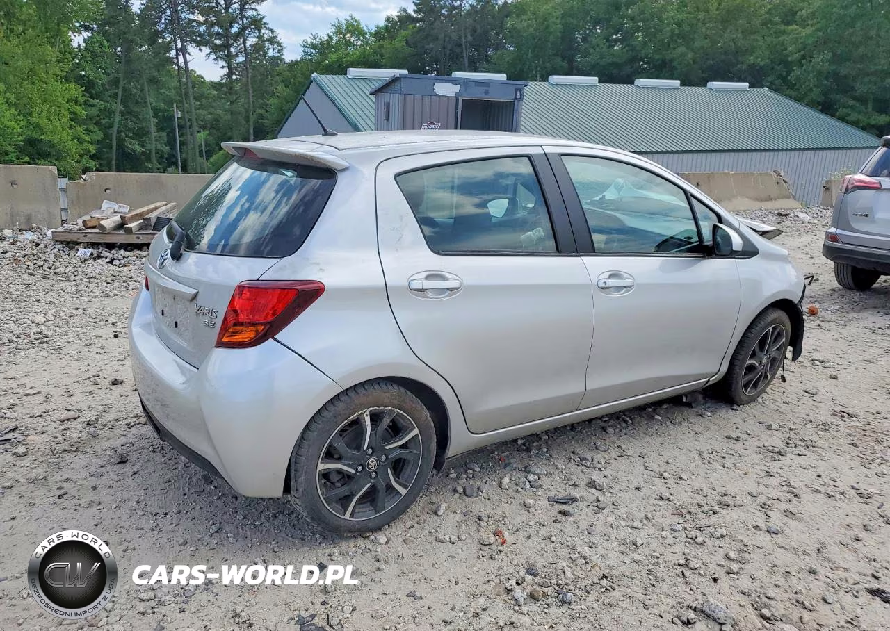 2015 Toyota Yaris 5-Door Se VIN:VNKKTUD30FA038916 - 3