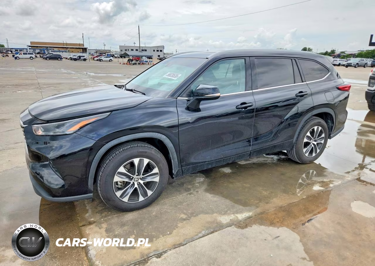 2022 Toyota Highlander Xle – zdjęcie 1 z 13